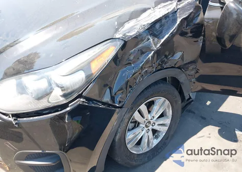 2017 Kia Sportage Lx z USA, uszkodzony, nr VIN KNDPM3AC2H7241476